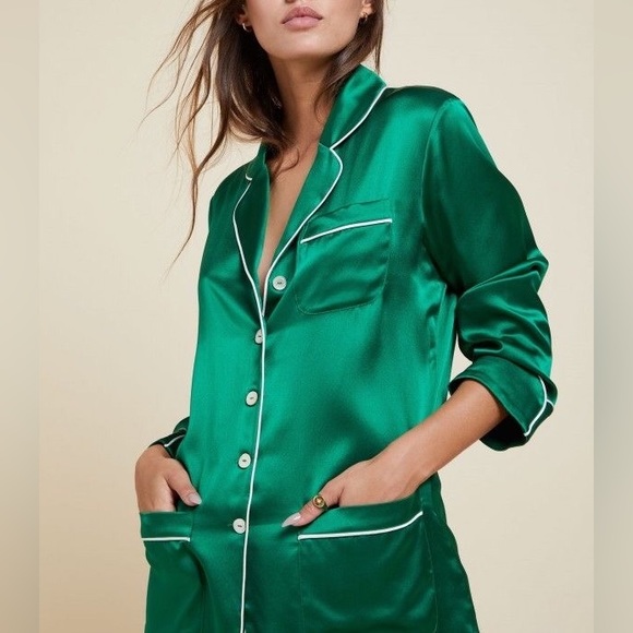 Other - NWT Emerald Green Satin Pyjamas Set